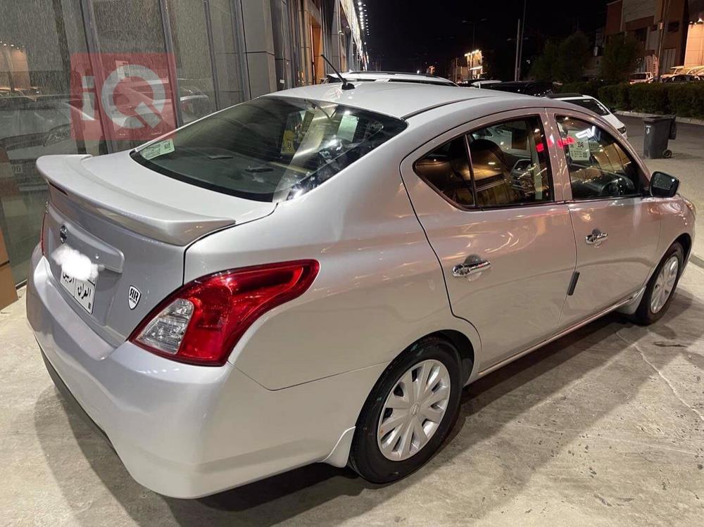 Nissan Versa